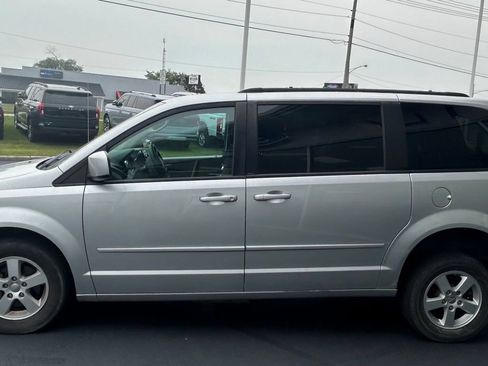 Used 2012 Dodge Grand Caravan SXT FWD image 5