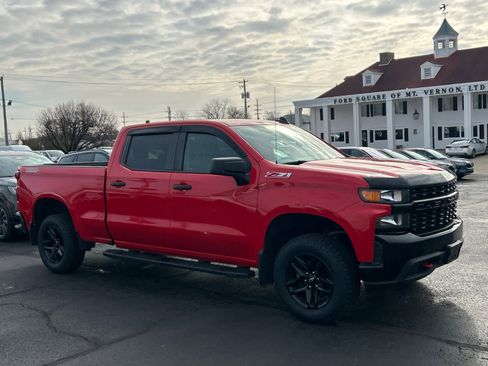 Used 2019 Chevrolet Silverado 1500 Custom Trail Boss image 3