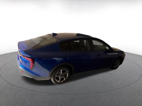 Used 2025 Kia K4 LXS FWD image 14