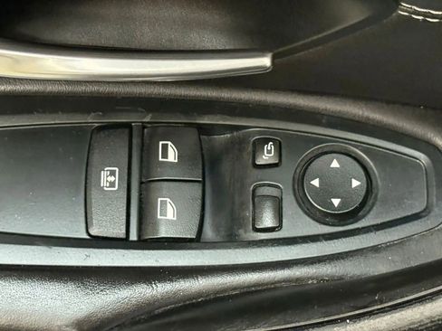 Used 2016 BMW M4 Coupe image 14