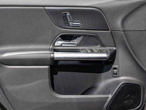 New 2025 Mercedes-Benz GLA 250 image 20