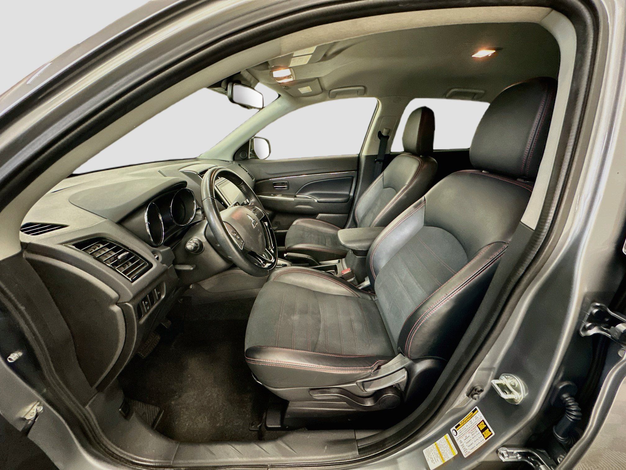 Used 2024 Mitsubishi Outlander Sport AWD image 13