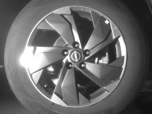 Used 2025 Nissan Rogue SV AWD/4WD image 13