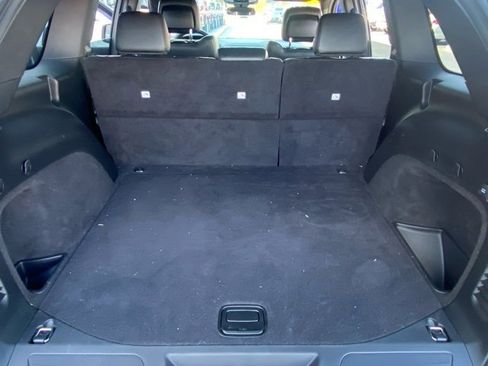 Used 2021 Jeep Grand Cherokee Laredo X image 24