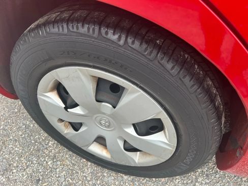 Used 2009 Toyota Camry LE image 28