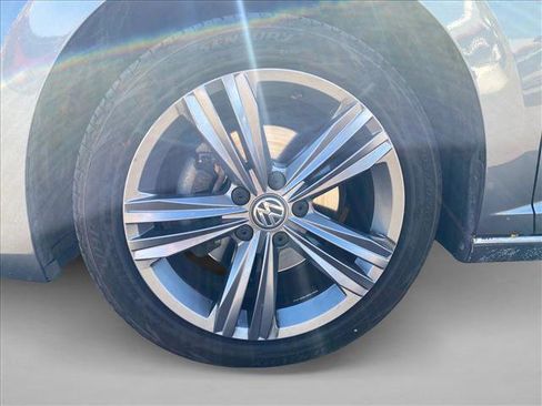 Used 2019 Volkswagen Jetta R-Line FWD image 30