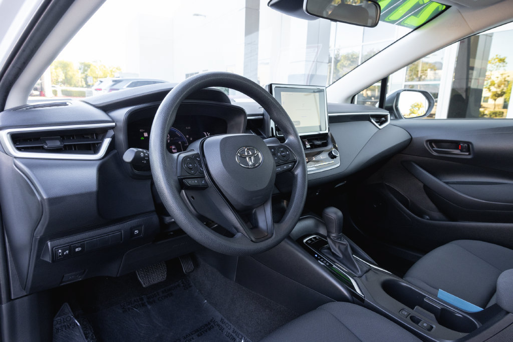 Certified 2026 Toyota Corolla LE FWD image 10