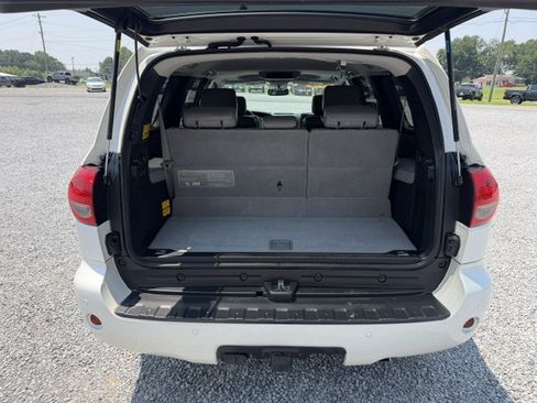 Used 2012 Toyota Sequoia Platinum RWD image 16