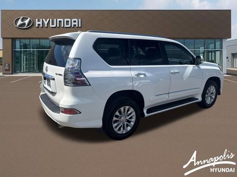 Used 2017 Lexus GX 460 Premium w/ Premium Package AWD/4WD image 5