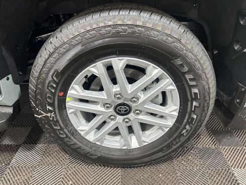 Used 2026 Toyota Sequoia SR5 w/ SR5 Premium Package AWD/4WD image 30