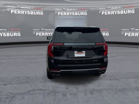 Certified 2025 GMC Yukon Denali Ultimate w/ LPO, Floor Liner Package AWD/4WD image 7