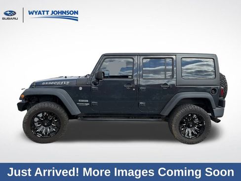Used 2018 Jeep Wrangler Unlimited Sport w/ Connectivity Group image 3