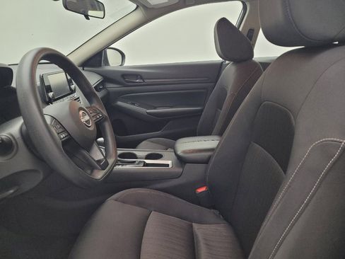 Used 2024 Nissan Altima 2.5 S FWD image 17