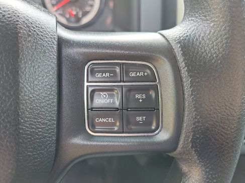 Used 2017 RAM 1500 Classic SLT AWD/4WD image 24