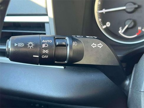 Used 2022 Mitsubishi Outlander SEL image 23