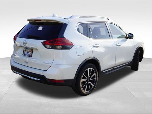 Used 2018 Nissan Rogue SL w/ Premium Package AWD/4WD image 3