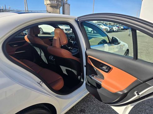 Used 2025 Mercedes-Benz C 300 4MATIC Sedan image 14