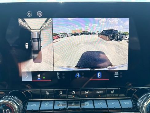 Used 2024 GMC Canyon AT4 w/ Technology Package AWD/4WD image 22