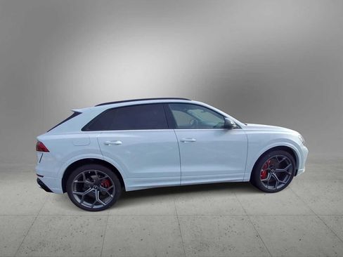 New 2025 Audi RS Q8 performance image 9