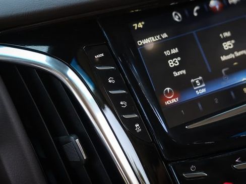 Used 2017 Cadillac Escalade Luxury AWD/4WD image 50