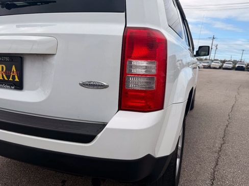 Used 2014 Jeep Patriot Latitude w/ All Weather Capability Group AWD/4WD image 22