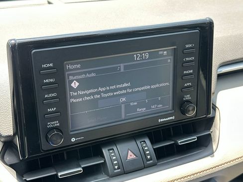 Used 2021 Toyota RAV4 XLE Premium FWD image 19