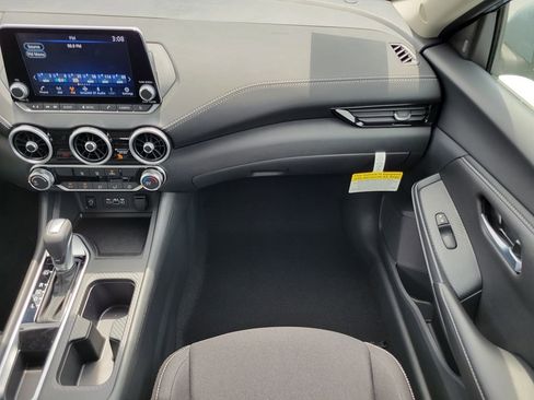 New 2025 Nissan Sentra SV image 18