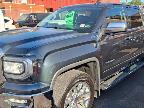 Used 2017 GMC Sierra 1500 SLT w/ SLT Premium Package AWD/4WD image 3