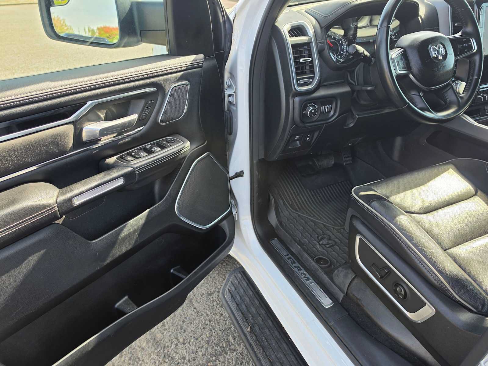 Used 2021 RAM 1500 Laramie AWD/4WD image 20