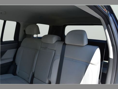 New 2026 Hyundai Santa Fe SE FWD image 27