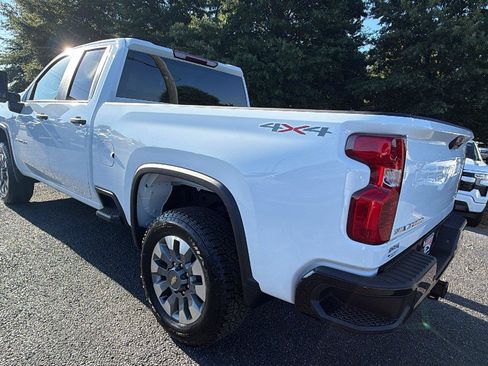 New 2026 Chevrolet Silverado 2500 Custom w/ Custom Value Package AWD/4WD image 10