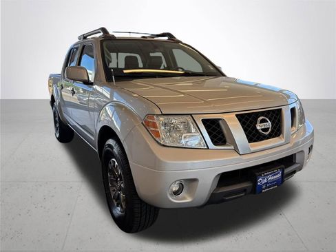 Used 2021 Nissan Frontier PRO-4X w/ Pro-4x Utility Package AWD/4WD image 5