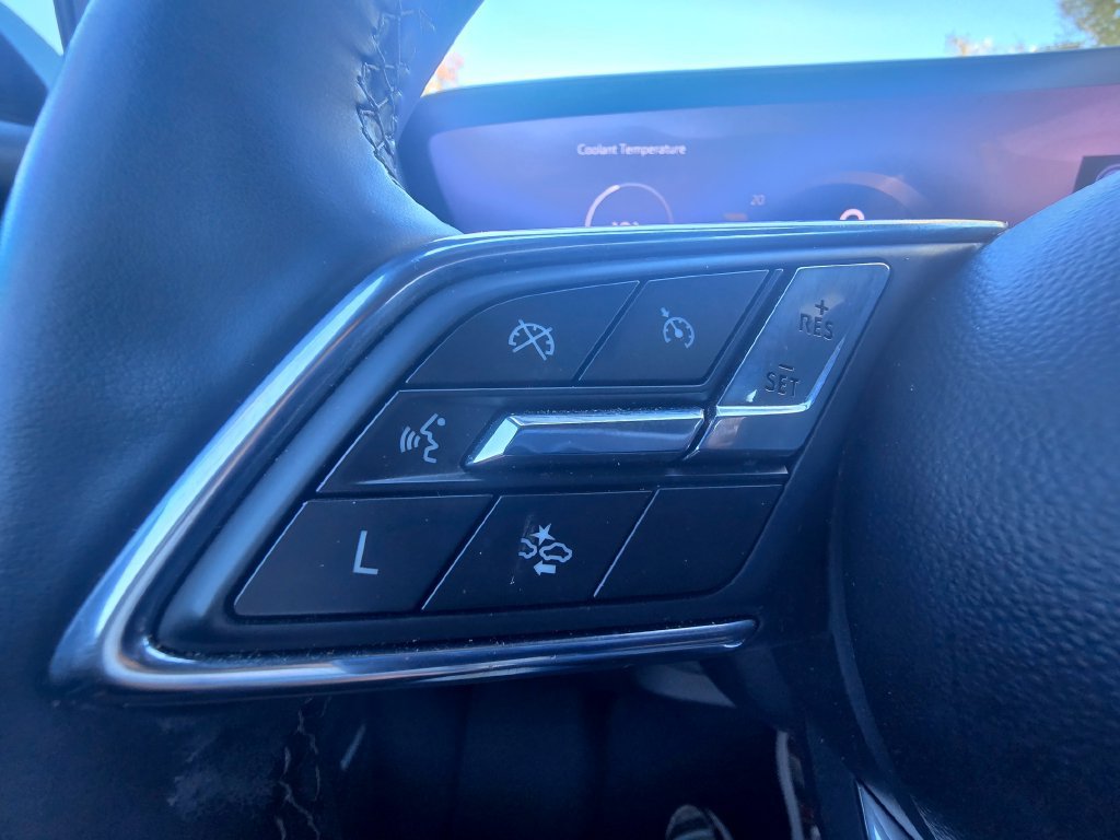 Used 2025 Buick Enclave Preferred FWD image 22