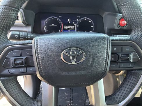 Used 2024 Toyota Tacoma TRD Sport image 18