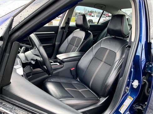 Used 2024 Nissan Altima 2.5 SR image 10