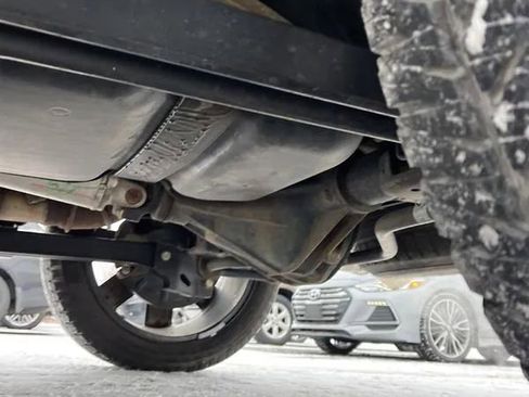 Used 2018 Cadillac Escalade Luxury image 9