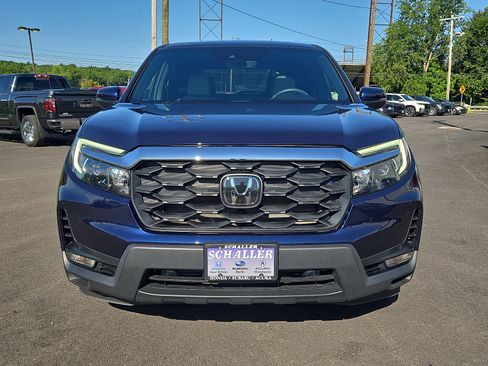 Used 2023 Honda Passport EX-L image 2