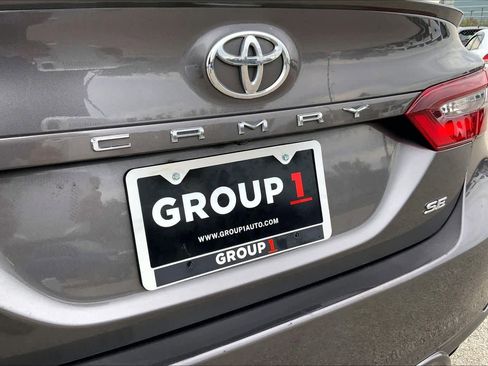 Used 2024 Toyota Camry SE image 10