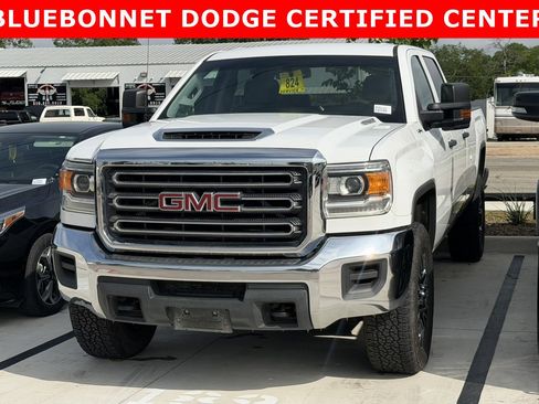 Used 2018 GMC Sierra 2500 4x4 Crew Cab w/ Sierra Convenience Package image 11