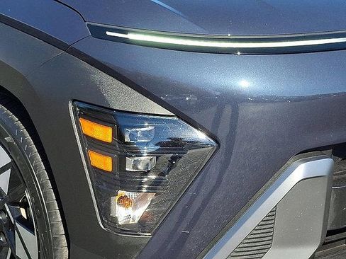 Certified 2025 Hyundai Kona SEL image 9