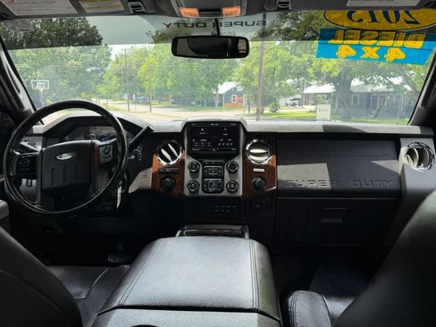 Used 2013 Ford F350 Lariat w/ Lariat Ultimate Pkg AWD/4WD image 12