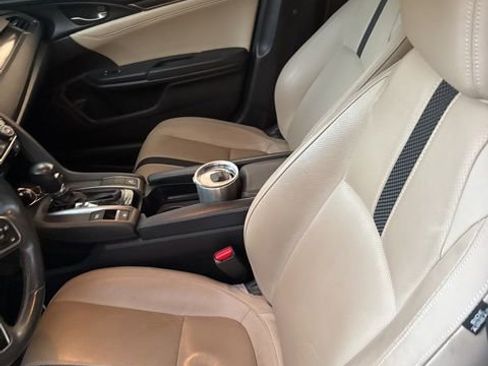 Used 2020 Honda Civic Sport Touring image 4