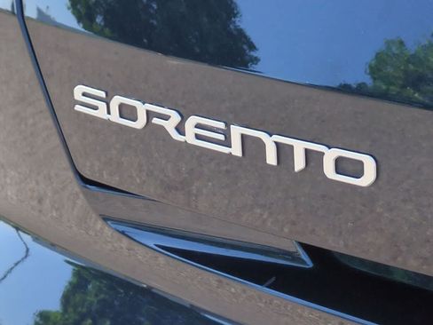 Used 2023 Kia Sorento EX AWD/4WD image 12