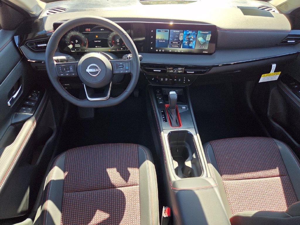 New 2027 Nissan Kicks SR w/ Cold Weather Package FWD image 7