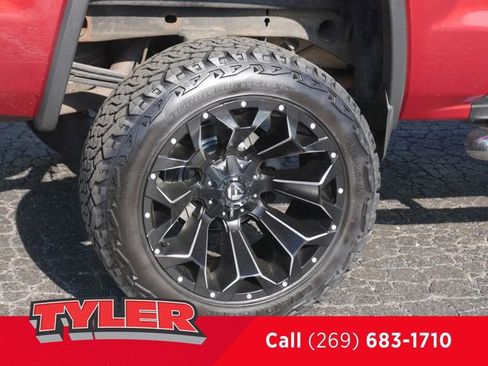 Used 2018 GMC Sierra 1500 SLE w/ SLE Value Package AWD/4WD image 44