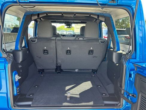 New 2024 Jeep Wrangler Unlimited Rubicon image 36