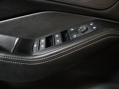 Used 2025 Nissan Rogue SV image 52