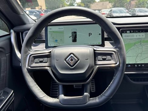 Used 2024 Rivian R1S Adventure AWD/4WD image 15