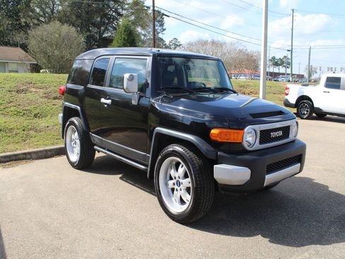 Used 2007 Toyota FJ Cruiser 4WD image 7