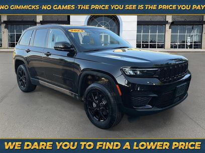 Used 2024 Jeep Grand Cherokee Altitude